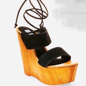 Steve Madden Beachbar Wedge Platform Black Tan 9 Suede wooden heel
